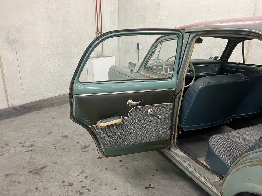 Peugeot 403 Saloon 67hp 1960, PM-72-03