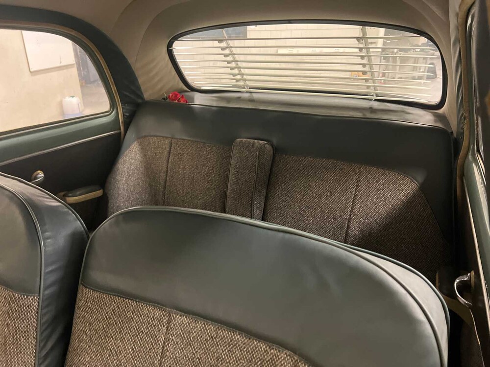 Peugeot 403 Saloon 67hp 1960, PM-72-03