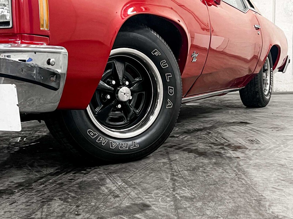 Pontiac Grand Prix 4.9 V8 Coupe 136hp 1977, 10-YE-74