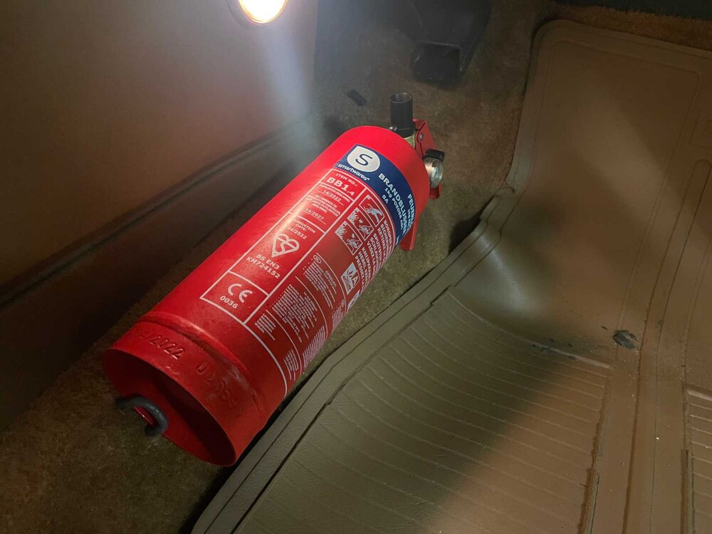 Pontiac Grand Prix 4.9 V8 Coupe 136hp 1977, 10-YE-74