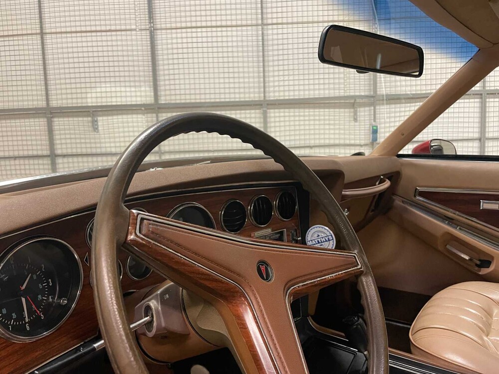 Pontiac Grand Prix 4.9 V8 Coupe 136hp 1977, 10-YE-74