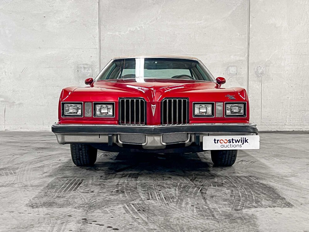 Pontiac Grand Prix 4.9 V8 Coupe 136hp 1977, 10-YE-74