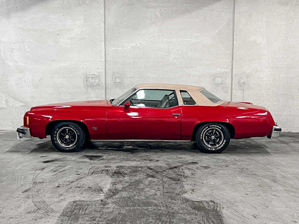 Pontiac Grand Prix 4.9 V8 Coupe 136hp 1977, 10-YE-74