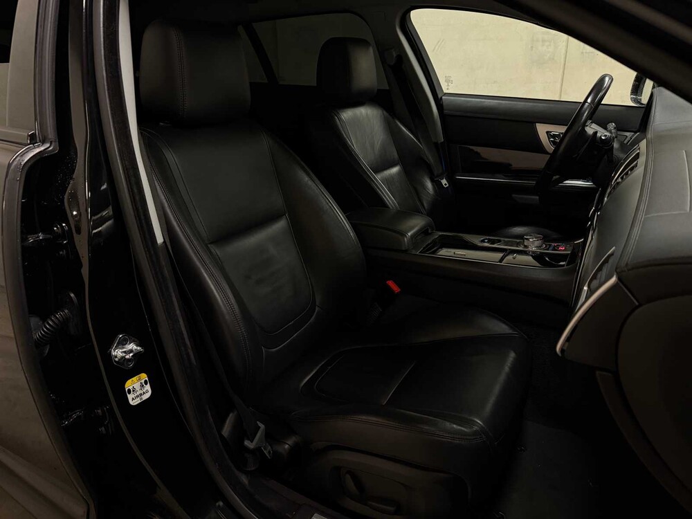 Jaguar XF S 3.0 V6 D Premium Business Edition 8-speed (Original-NL) 275hp 2013, 5-KGP-34