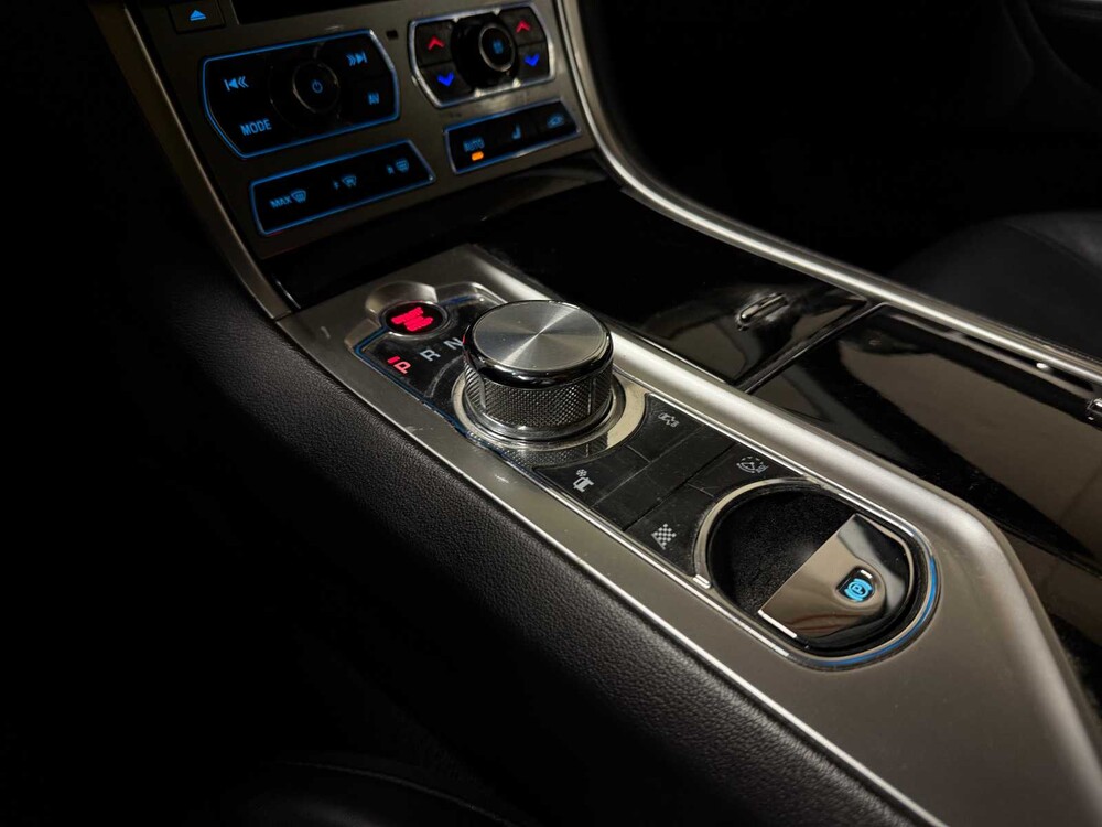 Jaguar XF S 3.0 V6 D Premium Business Edition 8-speed (Original-NL) 275hp 2013, 5-KGP-34