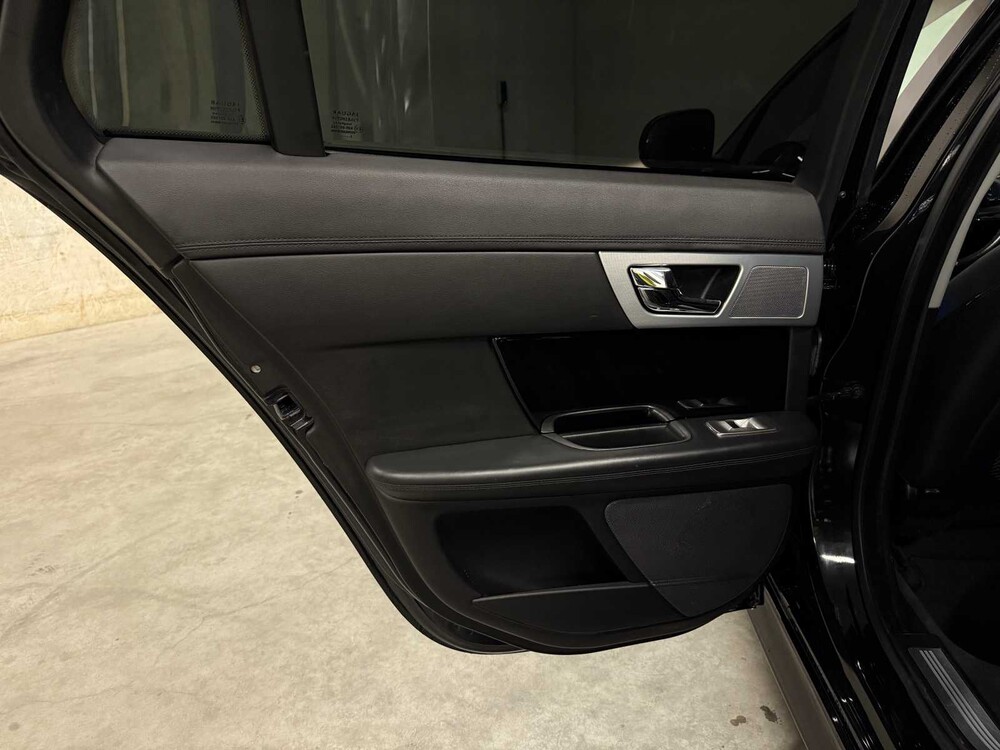 Jaguar XF S 3.0 V6 D Premium Business Edition 8-speed (Original-NL) 275hp 2013, 5-KGP-34