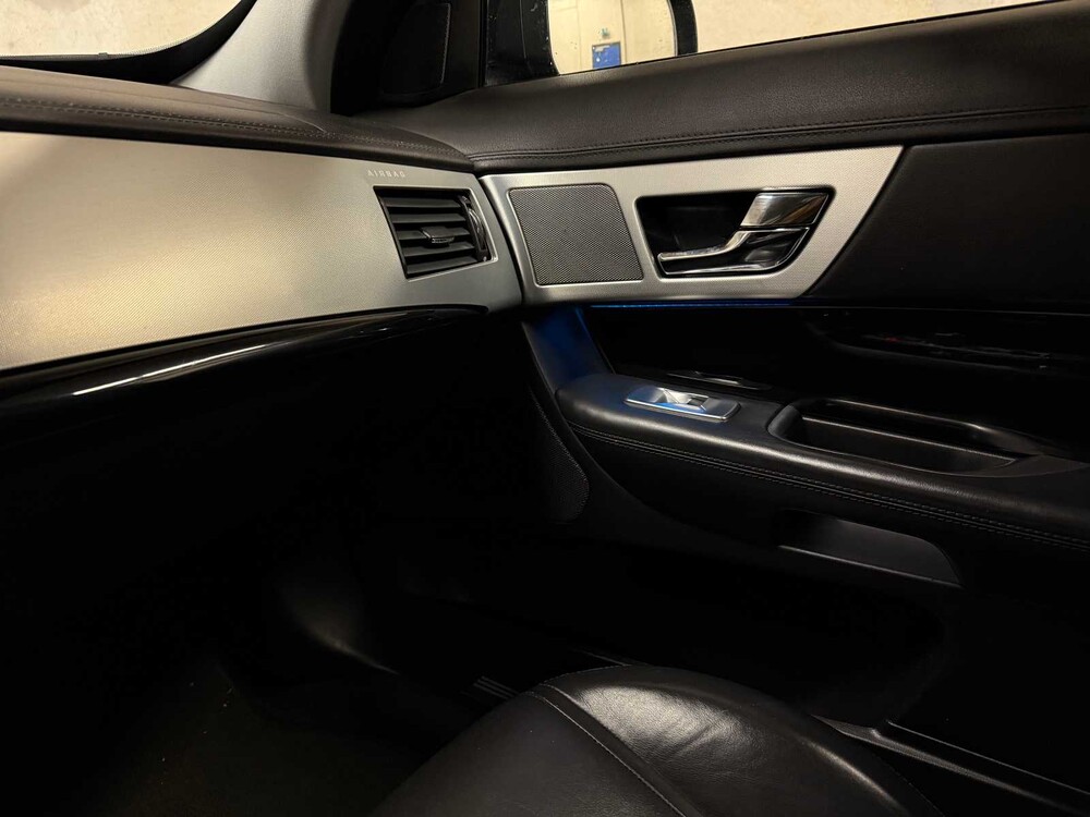 Jaguar XF S 3.0 V6 D Premium Business Edition 8-speed (Original-NL) 275hp 2013, 5-KGP-34
