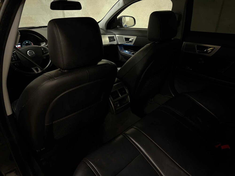 Jaguar XF S 3.0 V6 D Premium Business Edition 8-speed (Original-NL) 275hp 2013, 5-KGP-34