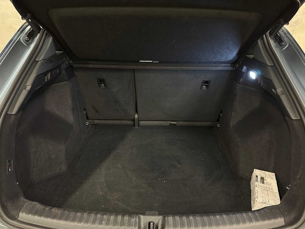 Audi Q4 e-tron 40 Launch edition Advanced 77 kWh 204hp 2021 (Original-NL+1st owner), L-090-PJ