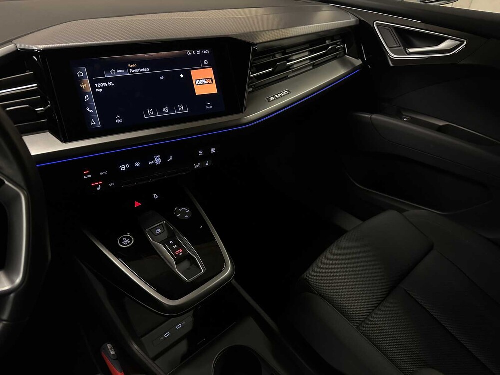 Audi Q4 e-tron 40 Launch edition Advanced 77 kWh 204hp 2021 (Original-NL+1st owner), L-090-PJ