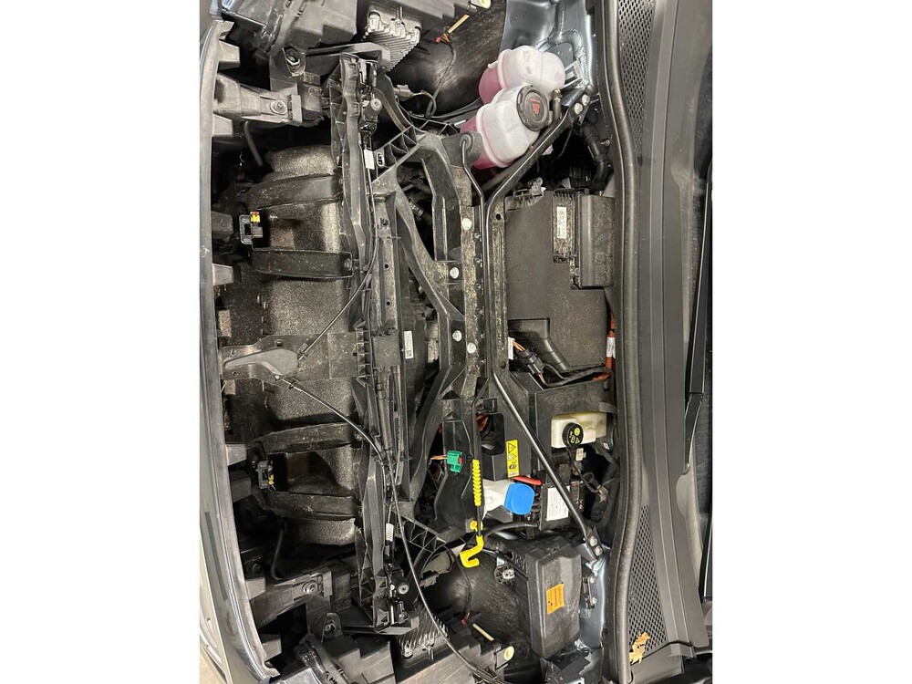 Audi Q4 e-tron 40 Launch edition Advanced 77 kWh 204hp 2021 (Original-NL+1st owner), L-090-PJ