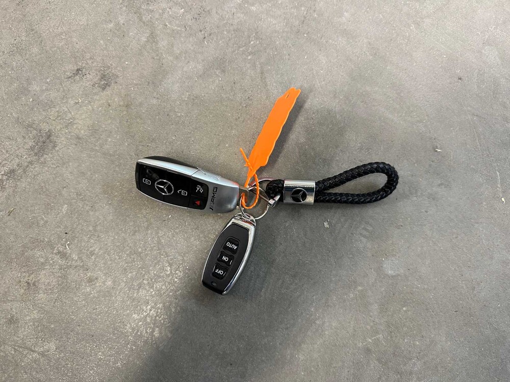 Mercedes-Benz E300 AMG 245hp 2019 E-Class, P-728-TX