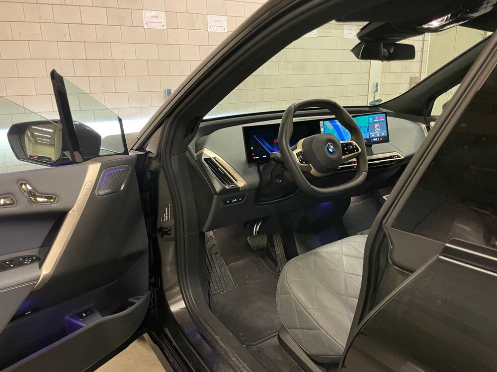 BMW IX M60 610hp 2023 (FACTORY WARRANTY)