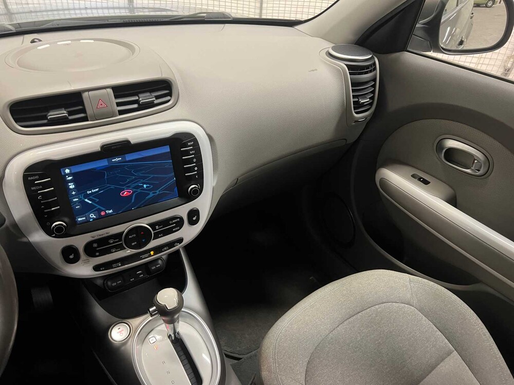 Kia Soul EV ExecutiveLine 27 kWh 110hp 2015, 8-ZSK-34