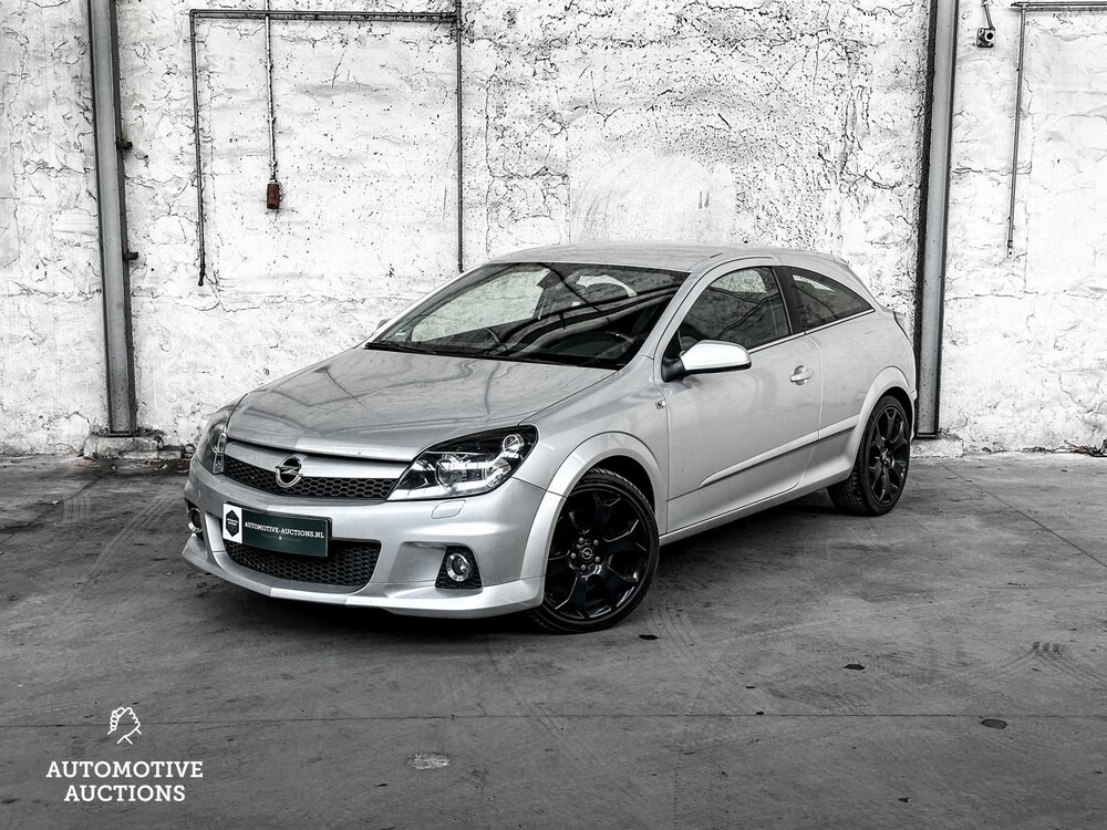 Opel Astra GTC 2.0 T OPC 2009, RB-172-H