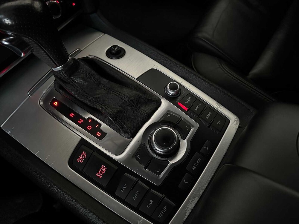 Audi Q7 TDI quattro 4.2 V8 326pk 2007, S-182-BB