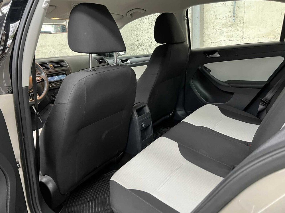 Volkswagen Jetta 2.0 S SOHC 154pk 2015