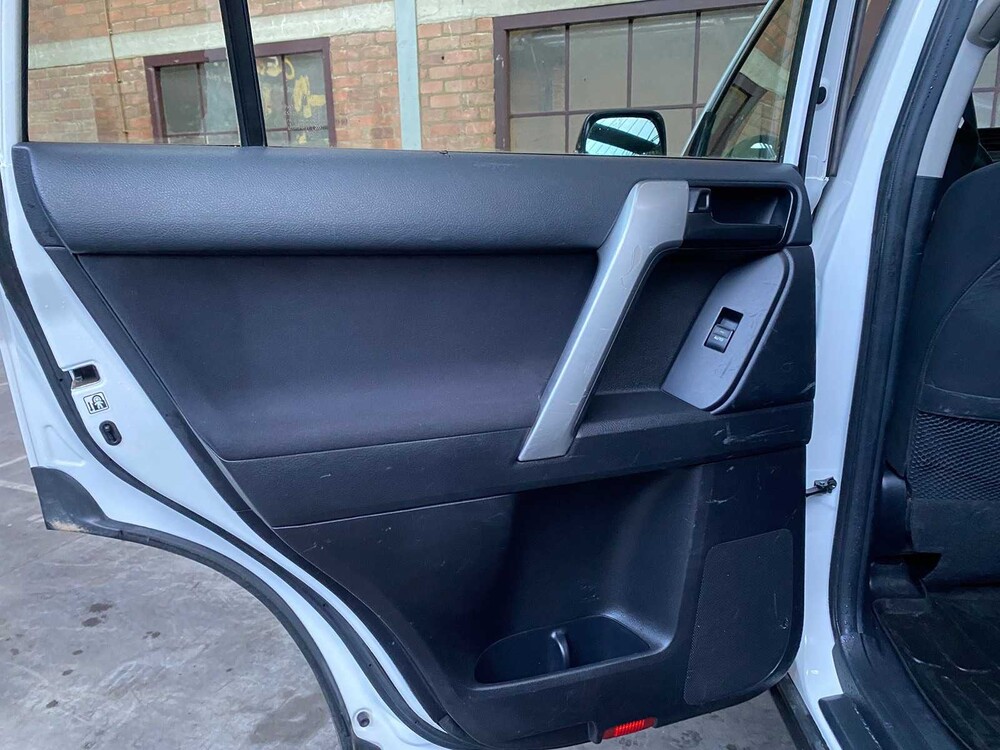 Toyota Land Cruiser 4x4 2.8D 177pk 2016