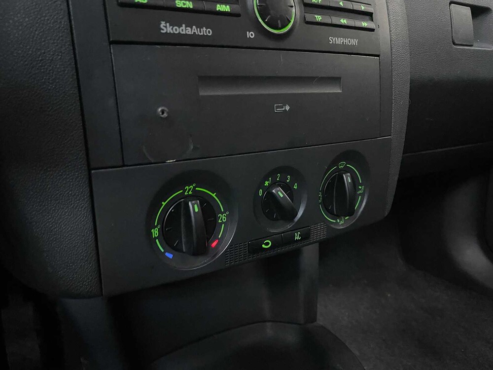 Skoda Fabia Combi 1.4-16V Elegance 75pk  -Orig. NL-, 01-LL-PD