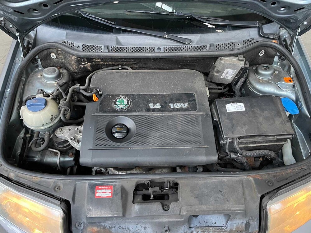 Skoda Fabia Combi 1.4-16V Elegance 75pk  -Orig. NL-, 01-LL-PD