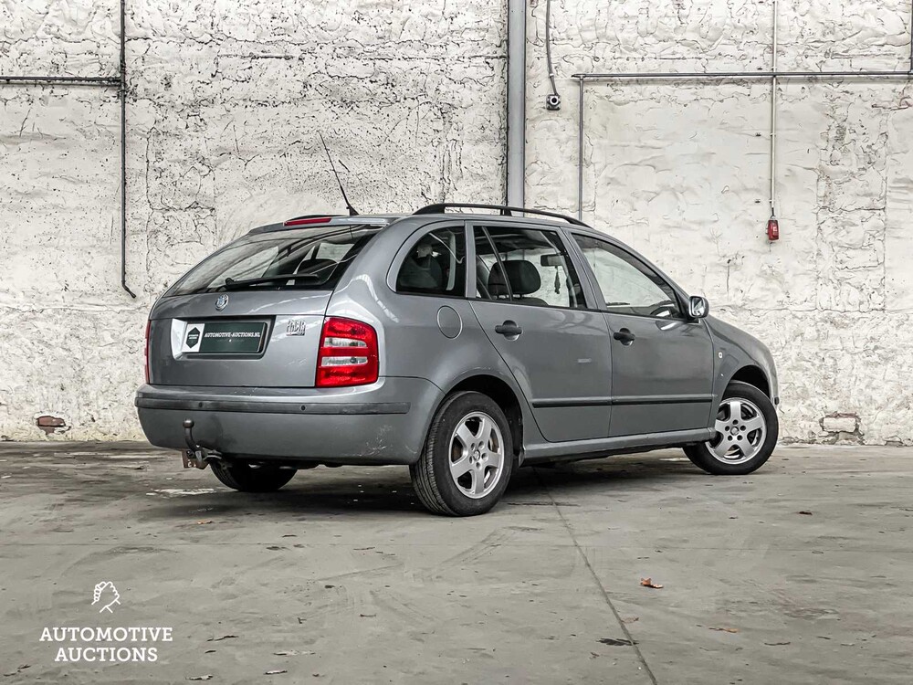 Skoda Fabia Combi 1.4-16V Elegance 75pk  -Orig. NL-, 01-LL-PD