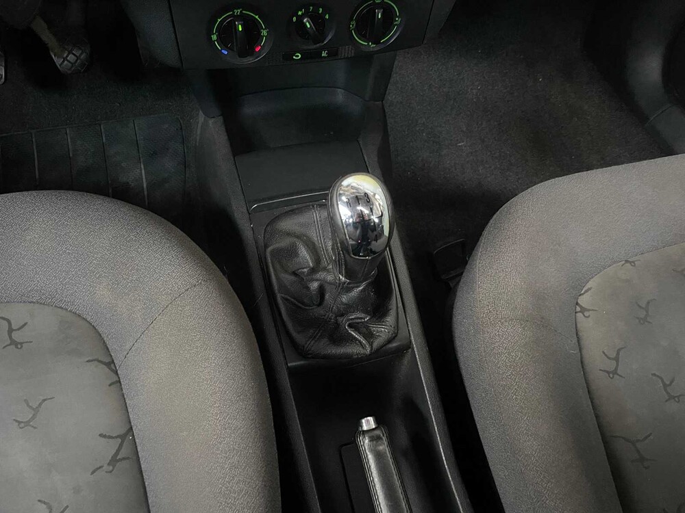 Skoda Fabia Combi 1.4-16V Elegance 75pk  -Orig. NL-, 01-LL-PD