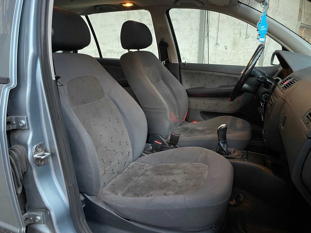 Skoda Fabia Combi 1.4-16V Elegance 75pk  -Orig. NL-, 01-LL-PD