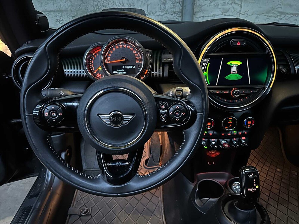 Mini 1.5 Cooper 60 Years Edition 136pk 2019 -Orig. NL-, ZL-236-Z