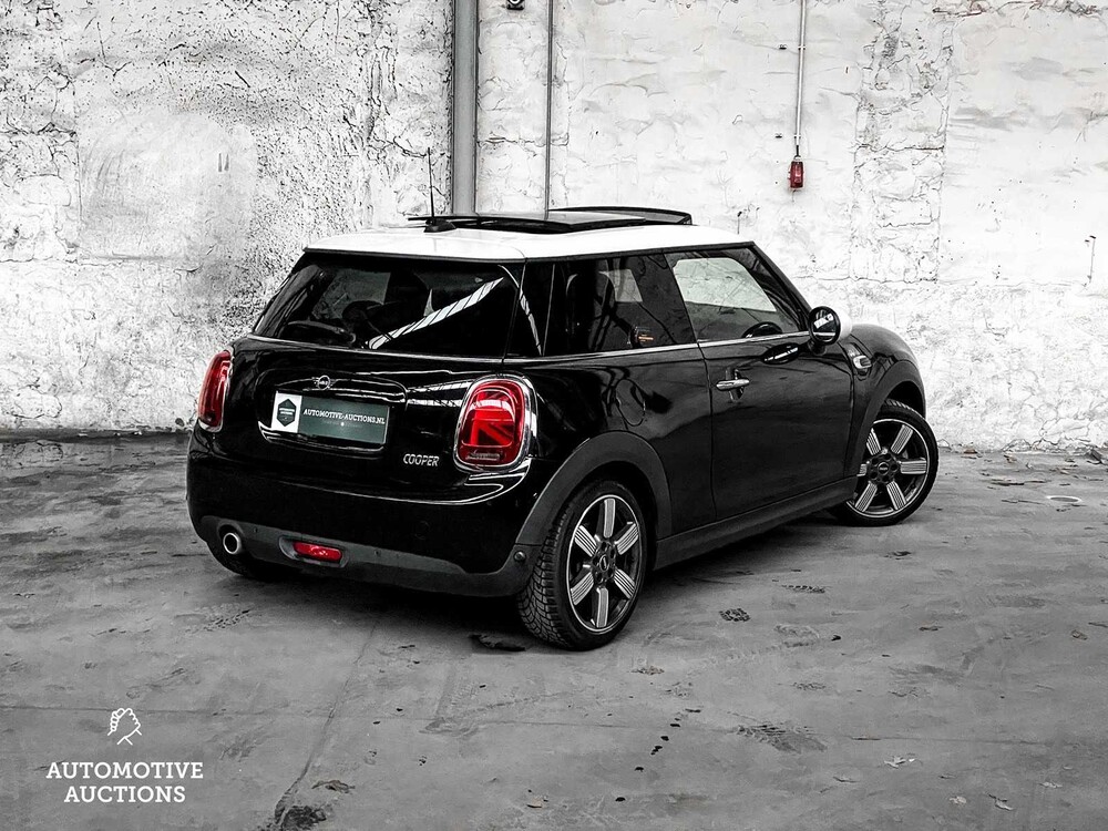 Mini 1.5 Cooper 60 Years Edition 136pk 2019 -Orig. NL-, ZL-236-Z