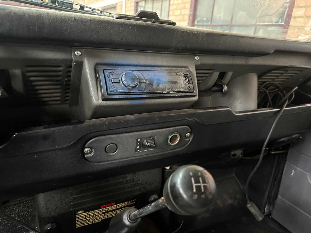 Land Rover Defender 2.5 TD5 130