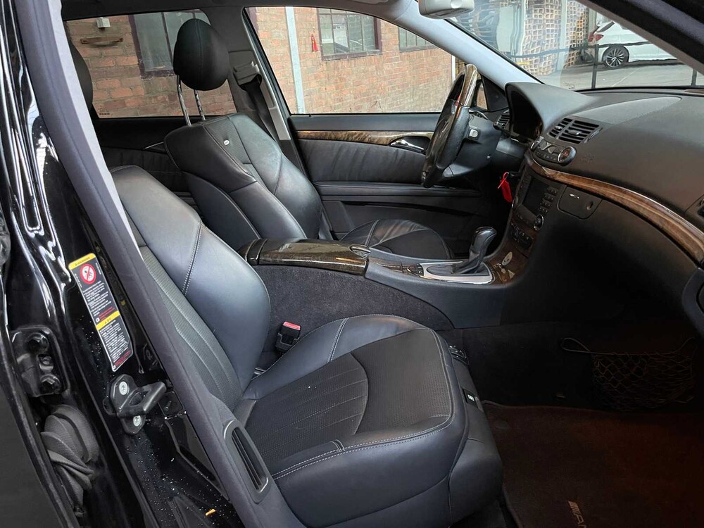Mercedes-Benz E55 AMG Combi 5.5 V8 476PS 2005 -Youngtimer- 