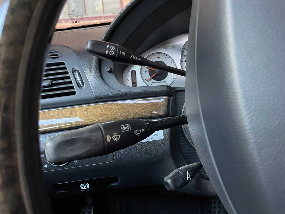 Mercedes-Benz E55 AMG Combi 5.5 V8 476PS 2005 -Youngtimer- 