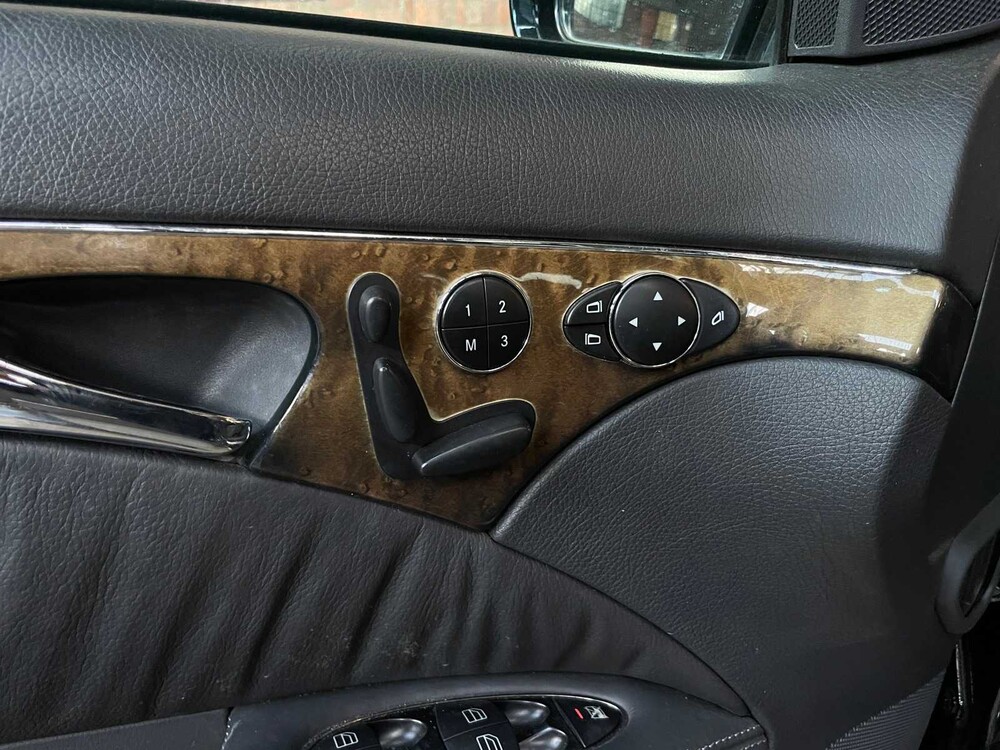 Mercedes-Benz E55 AMG Combi 5.5 V8 476PS 2005 -Youngtimer- 