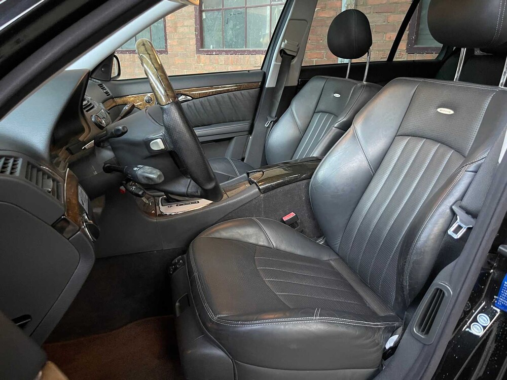 Mercedes-Benz E55 AMG Combi 5.5 V8 476PS 2005 -Youngtimer- 