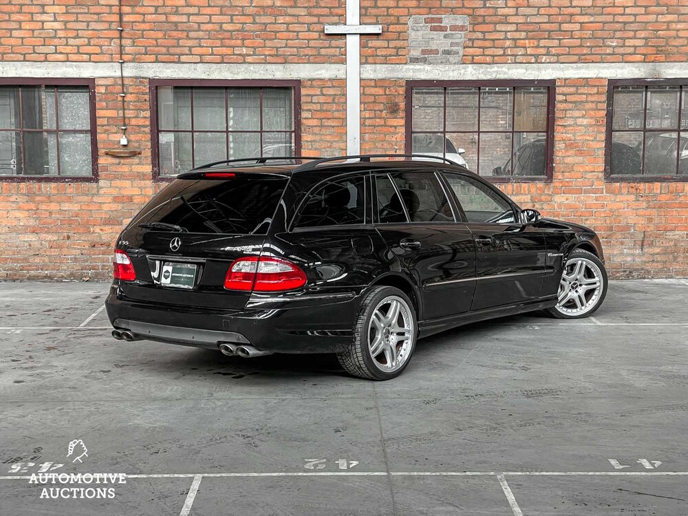 Mercedes-Benz E55 AMG Combi 5.5 V8 476PS 2005 -Youngtimer- 