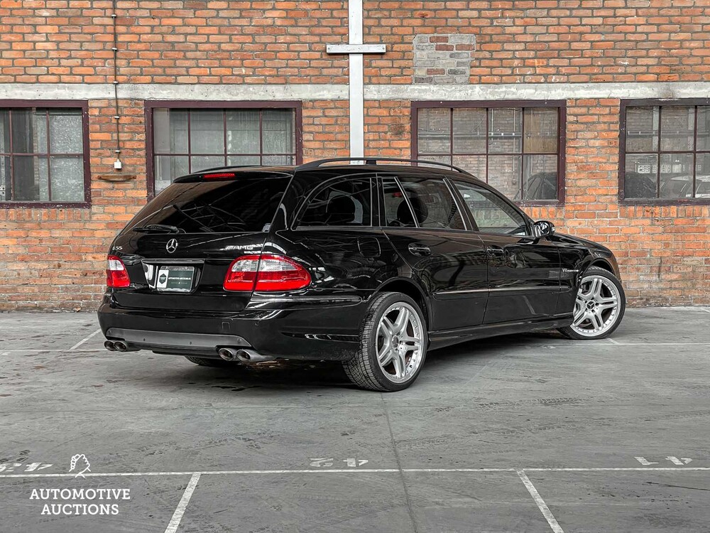 Mercedes-Benz E55 AMG Combi 5.5 V8 476PS 2005 -Youngtimer- 