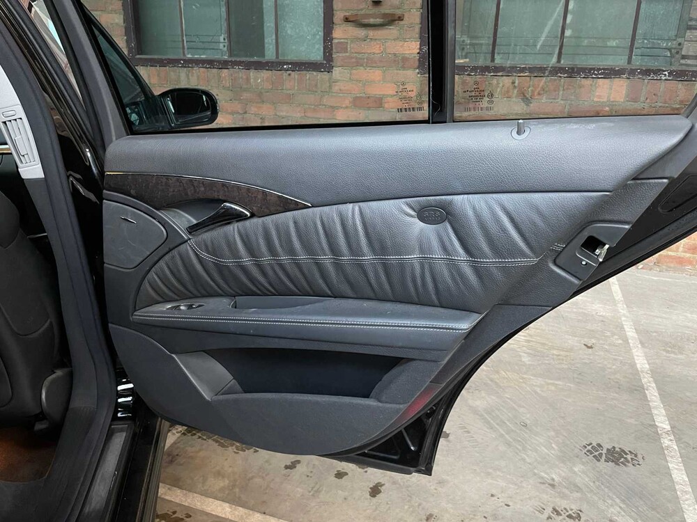 Mercedes-Benz E55 AMG Combi 5.5 V8 476PS 2005 -Youngtimer- 