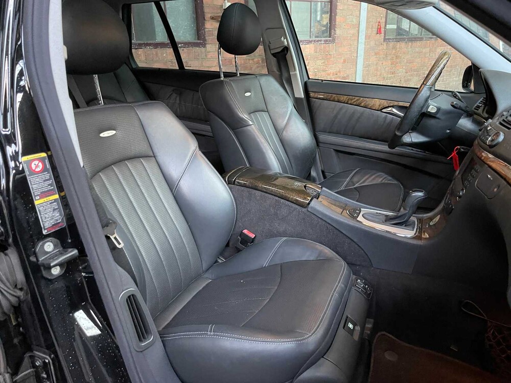 Mercedes-Benz E55 AMG Combi 5.5 V8 476PS 2005 -Youngtimer- 