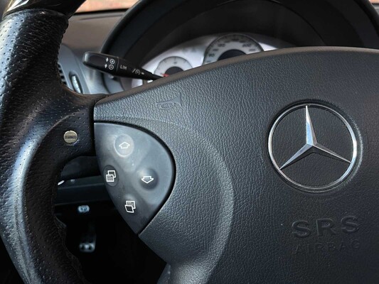 Mercedes-Benz E55 AMG Combi 5.5 V8 476PS 2005 -Youngtimer- 