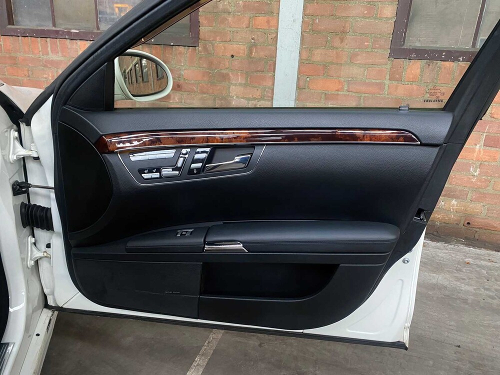 Mercedes-Benz S500 5.5 V8 388PS 2006 Youngtimer S-Klasse