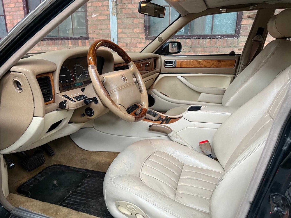 Jaguar Sovereign 3.2 210PS 1997, HD-309-N