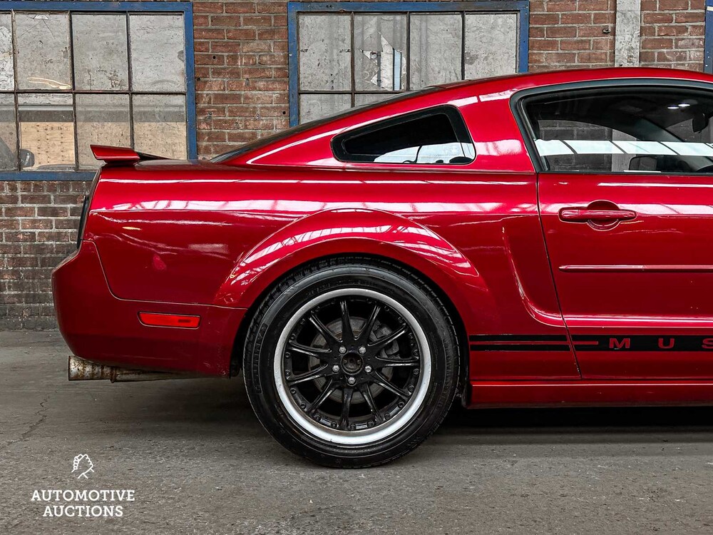 Ford Mustang Coupe 4.0 V6 Deluxe 212PS 2005 -Youngtimer-