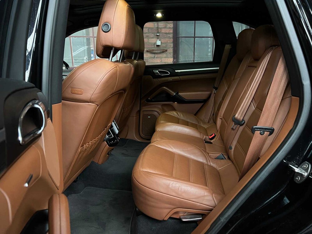 Porsche Cayenne S E-Hybrid 3.0 V6 416pk Sport-Chrono 2015 ORIG-NL, HR-863-Z