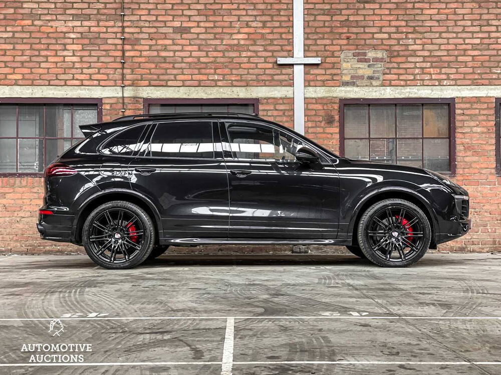 Porsche Cayenne S E-Hybrid 3.0 V6 416pk Sport-Chrono 2015 ORIG-NL, HR-863-Z