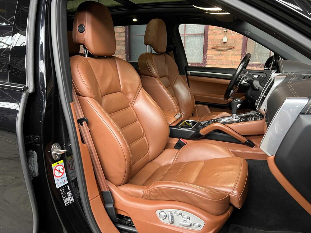 Porsche Cayenne S E-Hybrid 3.0 V6 416pk Sport-Chrono 2015 ORIG-NL, HR-863-Z