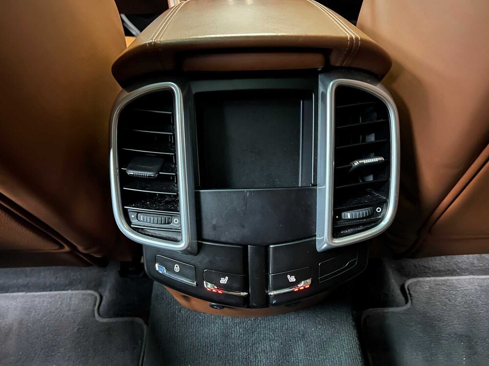 Porsche Cayenne S E-Hybrid 3.0 V6 416pk Sport-Chrono 2015 ORIG-NL, HR-863-Z