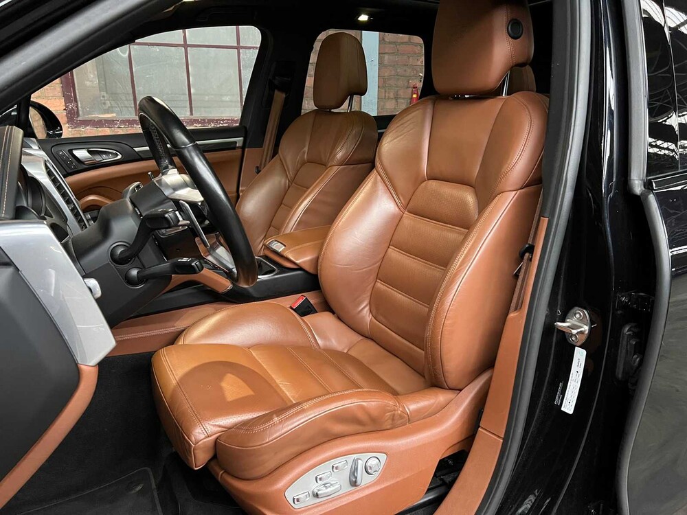 Porsche Cayenne S E-Hybrid 3.0 V6 416pk Sport-Chrono 2015 ORIG-NL, HR-863-Z