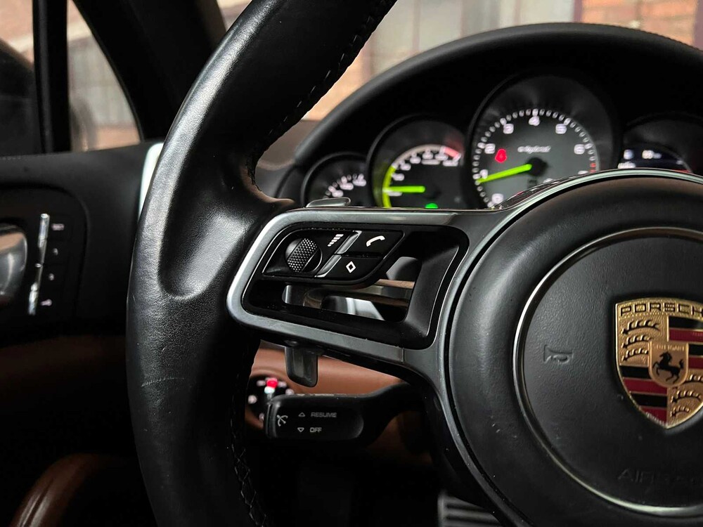 Porsche Cayenne S E-Hybrid 3.0 V6 416pk Sport-Chrono 2015 ORIG-NL, HR-863-Z