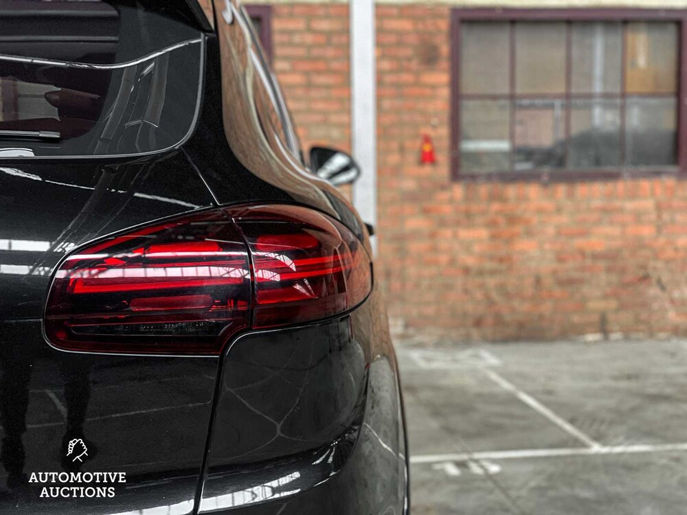 Porsche Cayenne S E-Hybrid 3.0 V6 416pk Sport-Chrono 2015 ORIG-NL, HR-863-Z
