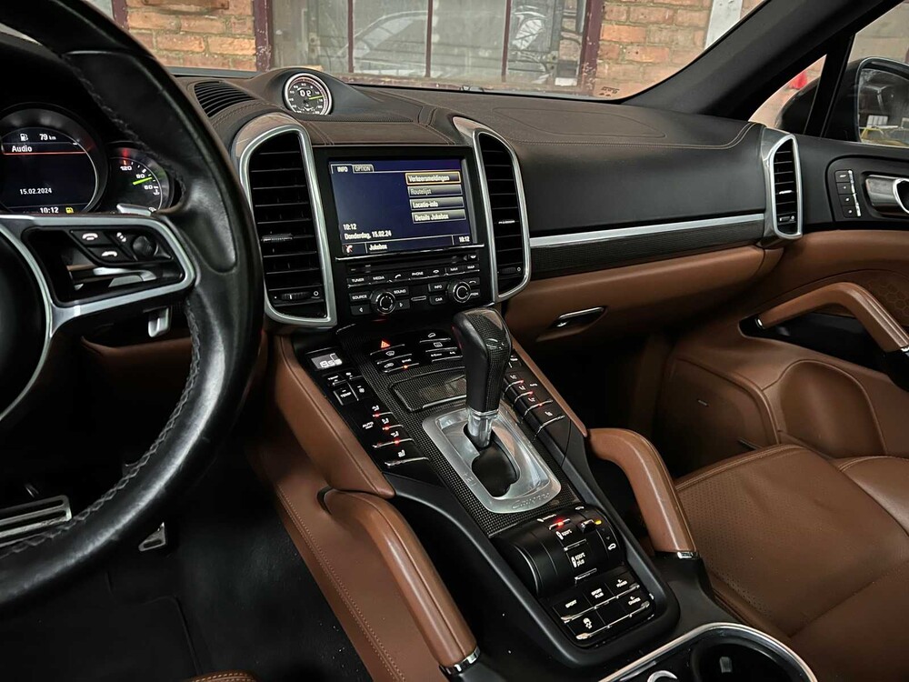 Porsche Cayenne S E-Hybrid 3.0 V6 416pk Sport-Chrono 2015 ORIG-NL, HR-863-Z